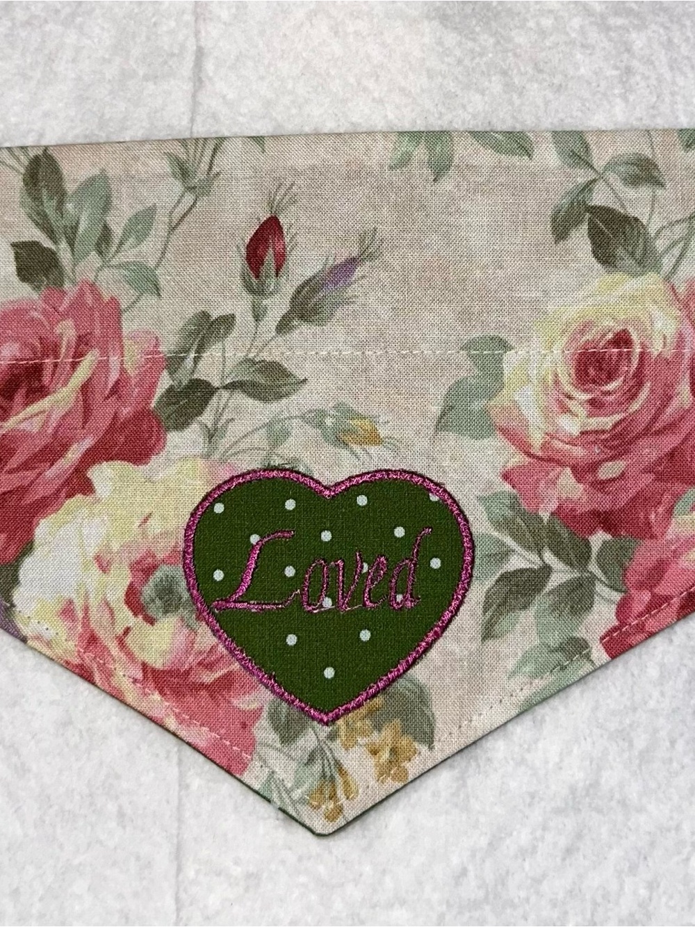 Handmade Reversible Floral 'Loved' Green Heart Dog Scarf- Pet Accessory size Med - Picture 2 of 6